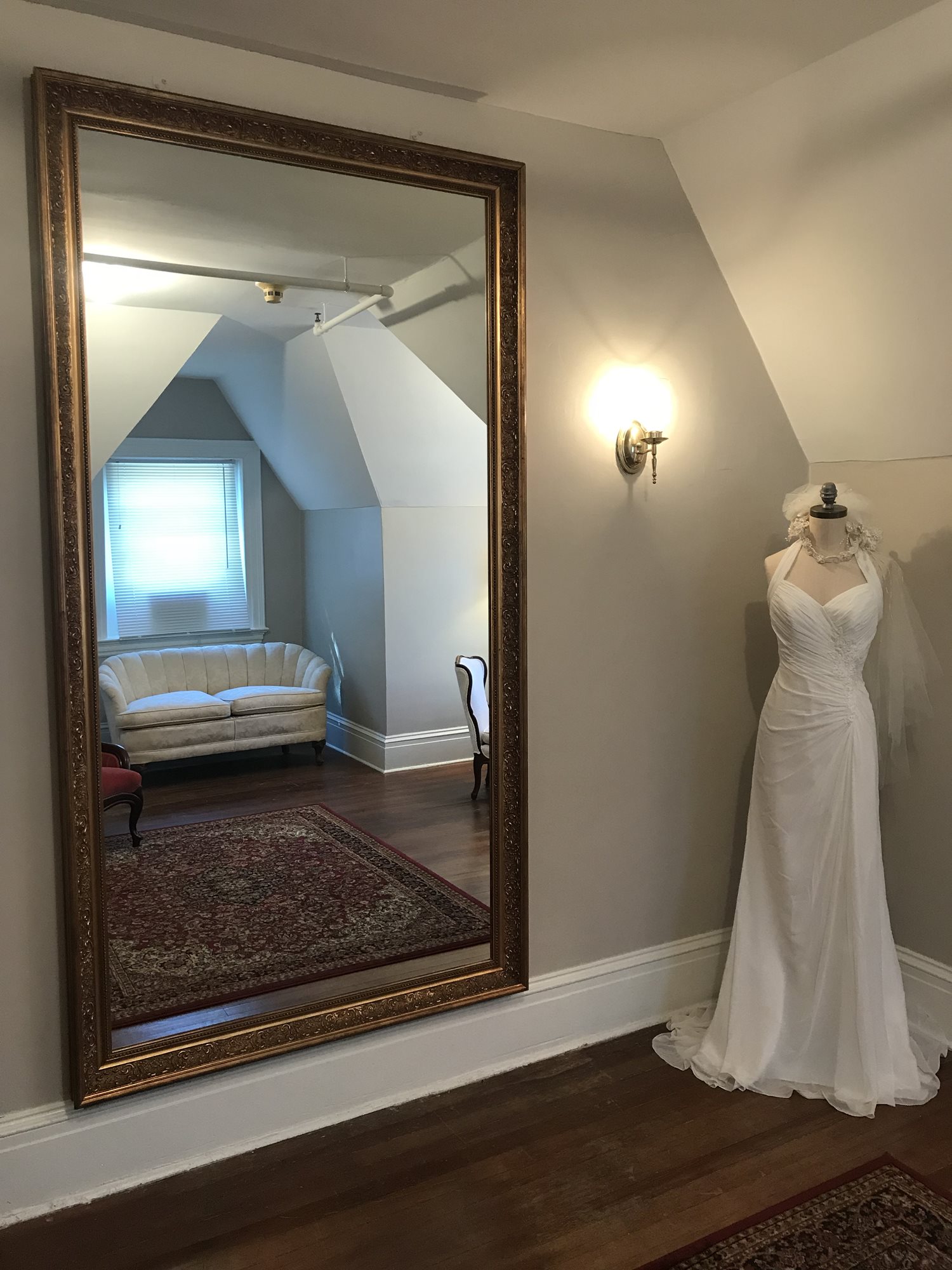 bridal suite mirror